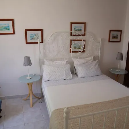 Private Nyaraló Salema